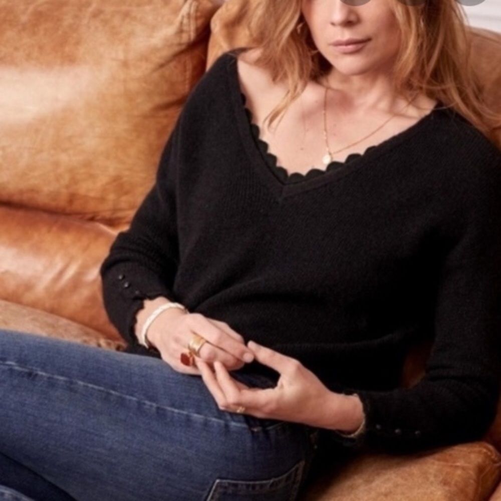 Sezane Black V-Neck Sweater